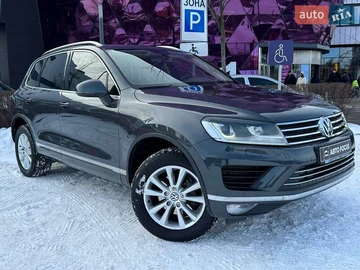 Авто Volkswagen Touareg 2016 № 8422199