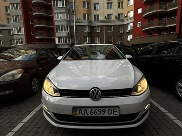 Авто Volkswagen Golf 2013 № 8422631