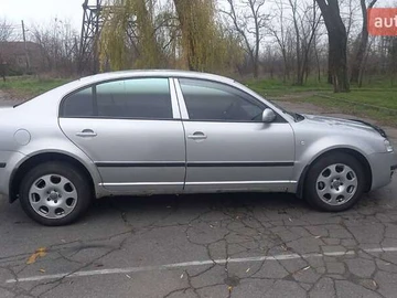 Авто Skoda Superb 2005 № 8422815