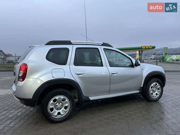 Авто Renault Duster 2010 № 8423200