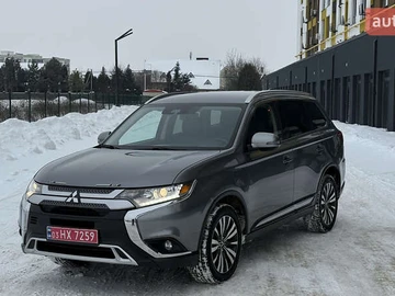 Авто Mitsubishi Outlander 2020 № 8423584