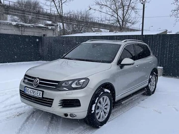 Авто Volkswagen Touareg 2012 № 8423678