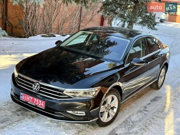 Авто Volkswagen Passat 2022 № 8423748