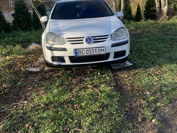 Авто Volkswagen Golf 2004 № 8423943