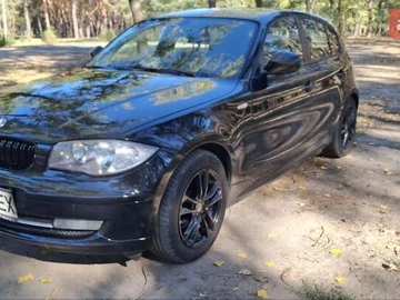 Авто BMW 1 Series 2010 № 8423945