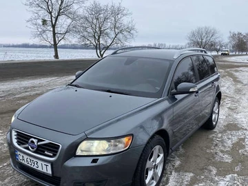Авто Volvo V50 2007 № 8424228