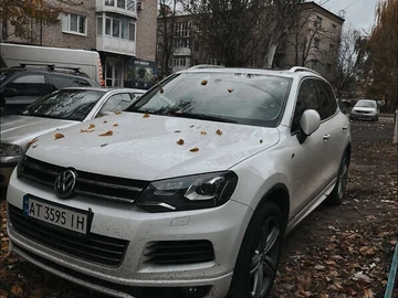 Авто Volkswagen Touareg 2013 № 8424488