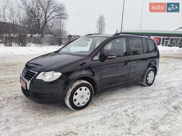 Авто Volkswagen Touran 2009 № 8424607