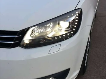 Авто Volkswagen Touran 2014 № 8424749
