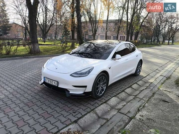 Авто Tesla Model 3 2019 № 8424751