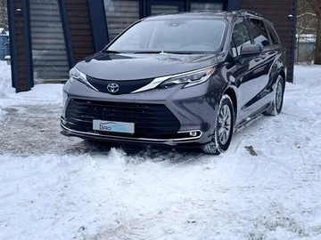 Авто Toyota Sienna 2022 № 8424873
