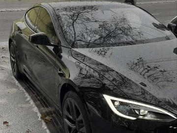 Авто Tesla Model S 2022 № 8424876
