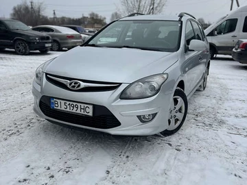 Авто Hyundai I30 2010 № 8424951