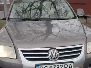 Авто Volkswagen Touareg 2009 № 8425062