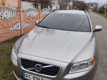 Авто Volvo V70 2012 № 8425143