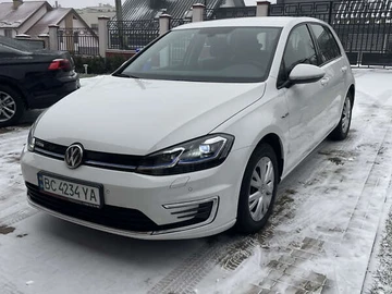 Авто Volkswagen E-Golf 2020 № 8425720