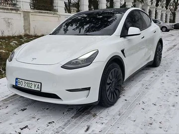 Авто Tesla Model Y 2023 № 8425823