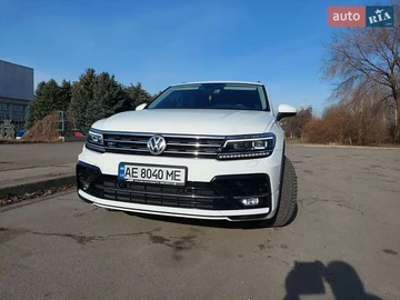 Авто Volkswagen Tiguan 2019 № 8425839