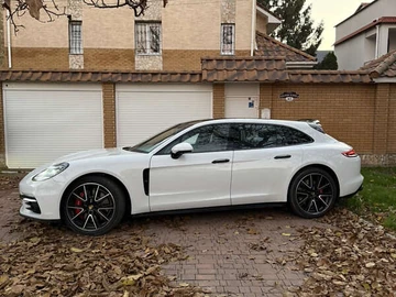 Авто Porsche Panamera Sport Turismo 2018 № 8425873