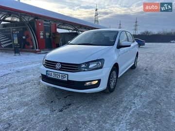 Авто Volkswagen Polo 2019 № 8426247