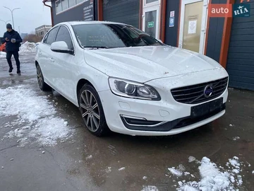 Авто Volvo S60 2018 № 8426315