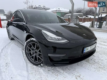Авто Tesla Model 3 2018 № 8426330
