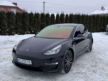 Авто Tesla Model 3 2019 № 8426360