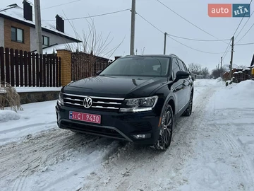 Авто Volkswagen Tiguan 2019 № 8426411