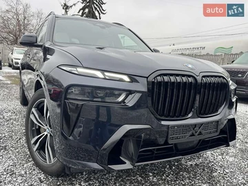 Авто BMW X7 2024 № 8426588