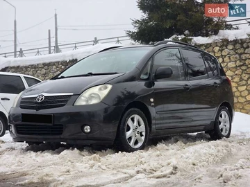 Авто Toyota Corolla Verso 2002 № 8426678