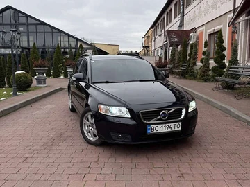 Авто Volvo V50 2010 № 8426889