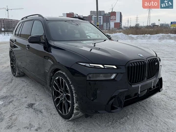 Авто BMW X7 2024 № 8427348