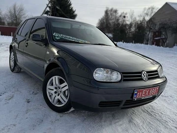 Авто Volkswagen Golf 2000 № 8427515