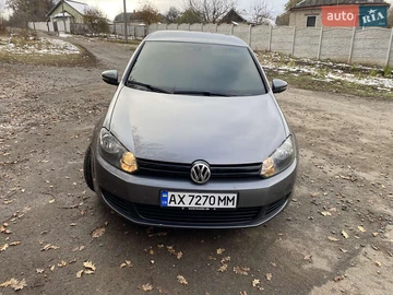 Авто Volkswagen Golf 2010 № 8427659