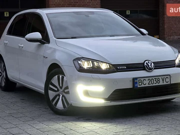 Авто Volkswagen E-Golf 2016 № 8428102