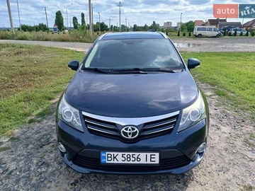 Авто Toyota Avensis 2012 № 8428103