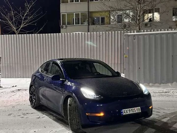Авто Tesla Model Y 2021 № 8428302
