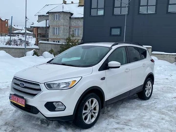Авто Ford Escape 2018 № 8428457