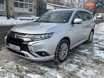 Авто Mitsubishi Outlander 2022 № 8428645