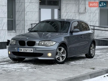 Авто BMW 1 Series 2004 № 8428823
