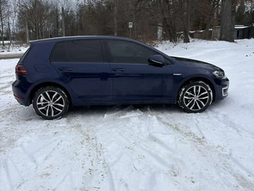Авто Volkswagen E-Golf 2020 № 8429038