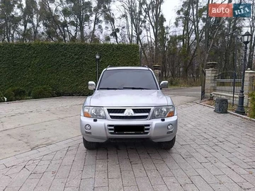 Авто Mitsubishi Pajero 2004 № 8429323