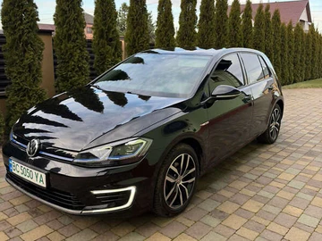 Авто Volkswagen E-Golf 2019 № 8429499