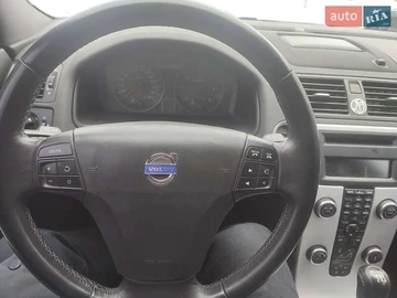 Авто Volvo V50 2012 № 8429820