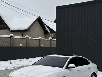 Авто Jaguar Xe 2016 № 8429951