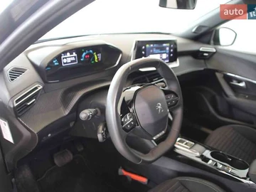 Авто Peugeot E-2008 2020 № 8429985