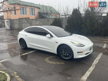 Авто Tesla Model 3 2018 № 8429998