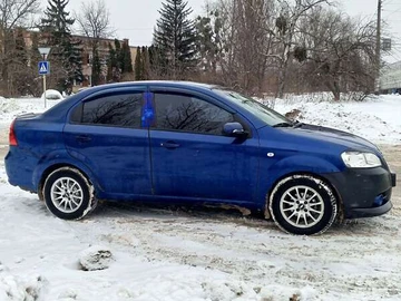 Авто Chevrolet Aveo 2008 № 8430287