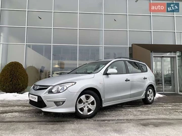 Авто Hyundai I30 2011 № 8430410