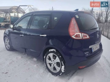 Авто Renault Scenic 2011 № 8430435